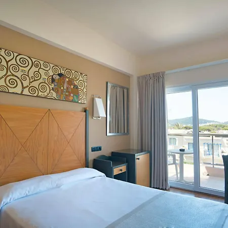Thb Cala Lliteras Hotel 4*